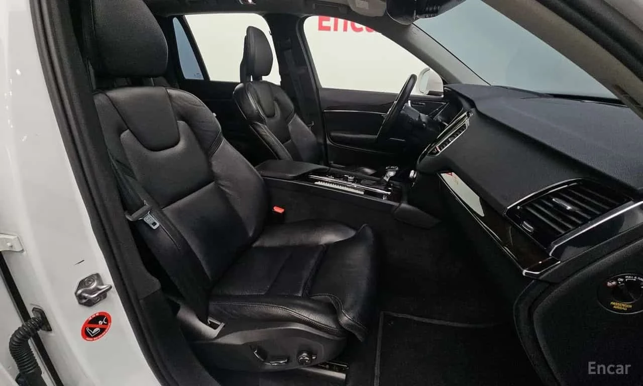 Volvo Xc90 D5 Momentum | АВТОФИНАНСИРАНЕ , снимка 11 - Автомобили и джипове - 55792254