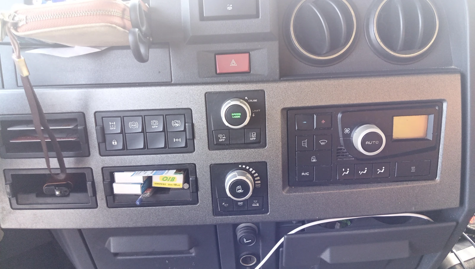 Renault T + Koegel | Mobile.bg   11