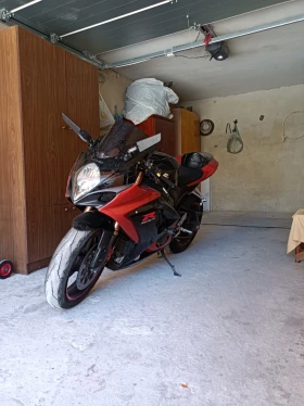 Suzuki Gsxr 1000 K8, снимка 12