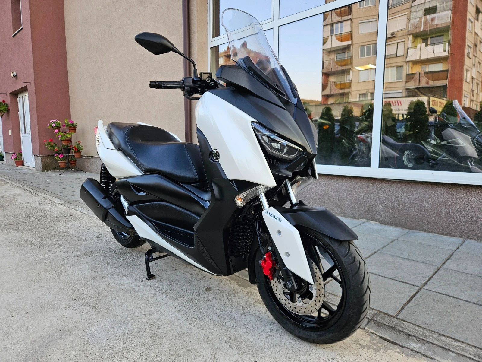 Yamaha X-max 300ie, Led, ABS-TCS, White Max! - изображение 10