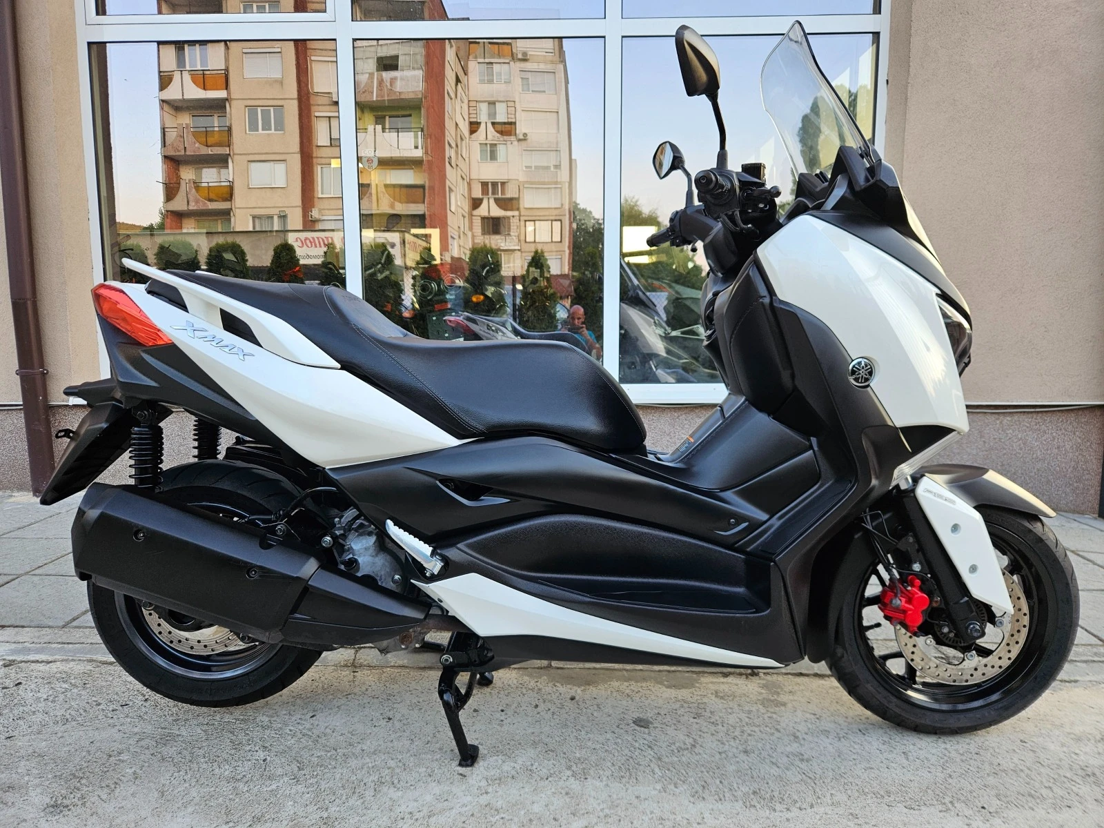 Yamaha X-max 300ie, Led, ABS-TCS, White Max! - изображение 2