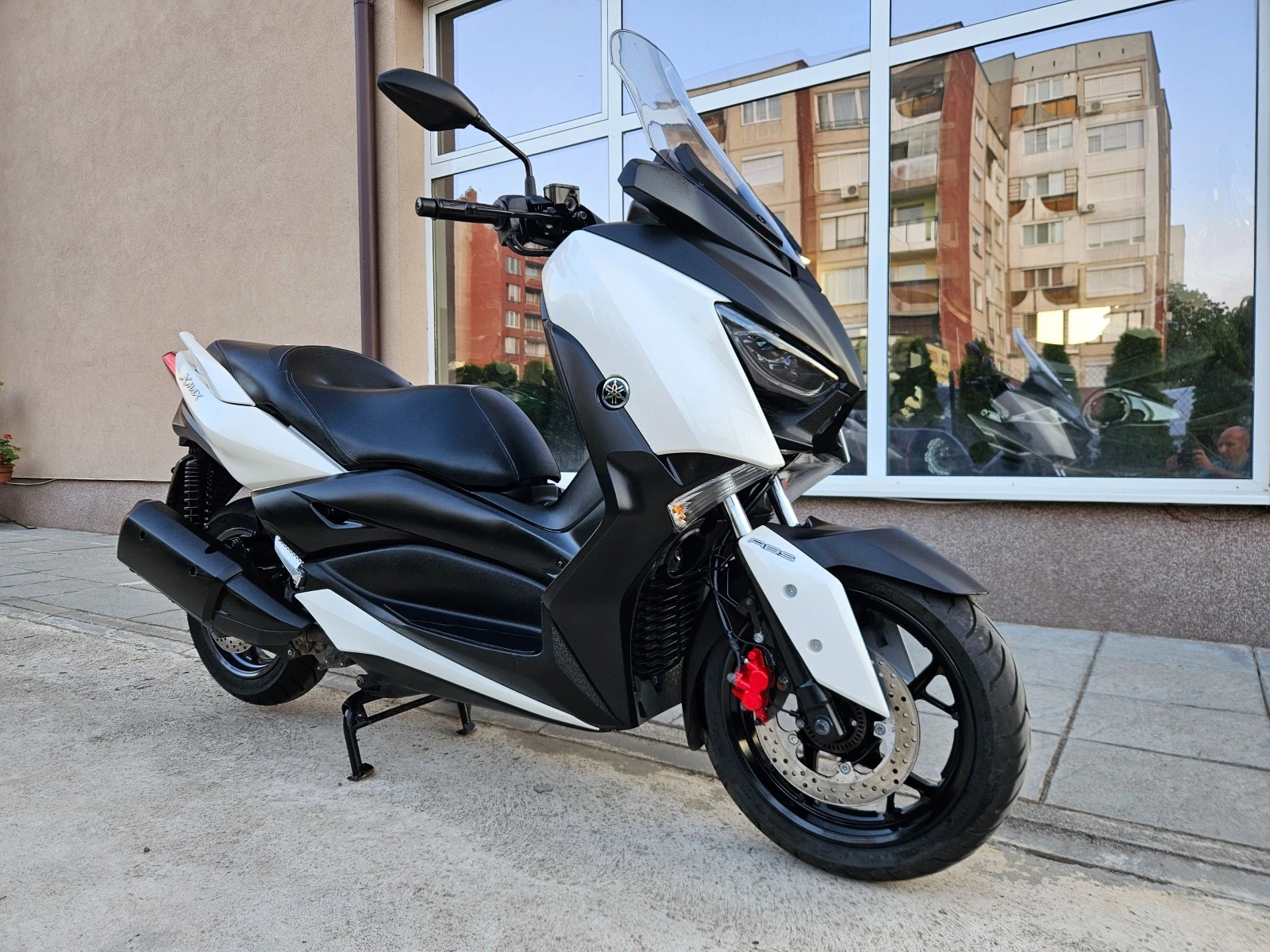 Yamaha X-max 300ie, Led, ABS-TCS, White Max! - изображение 9