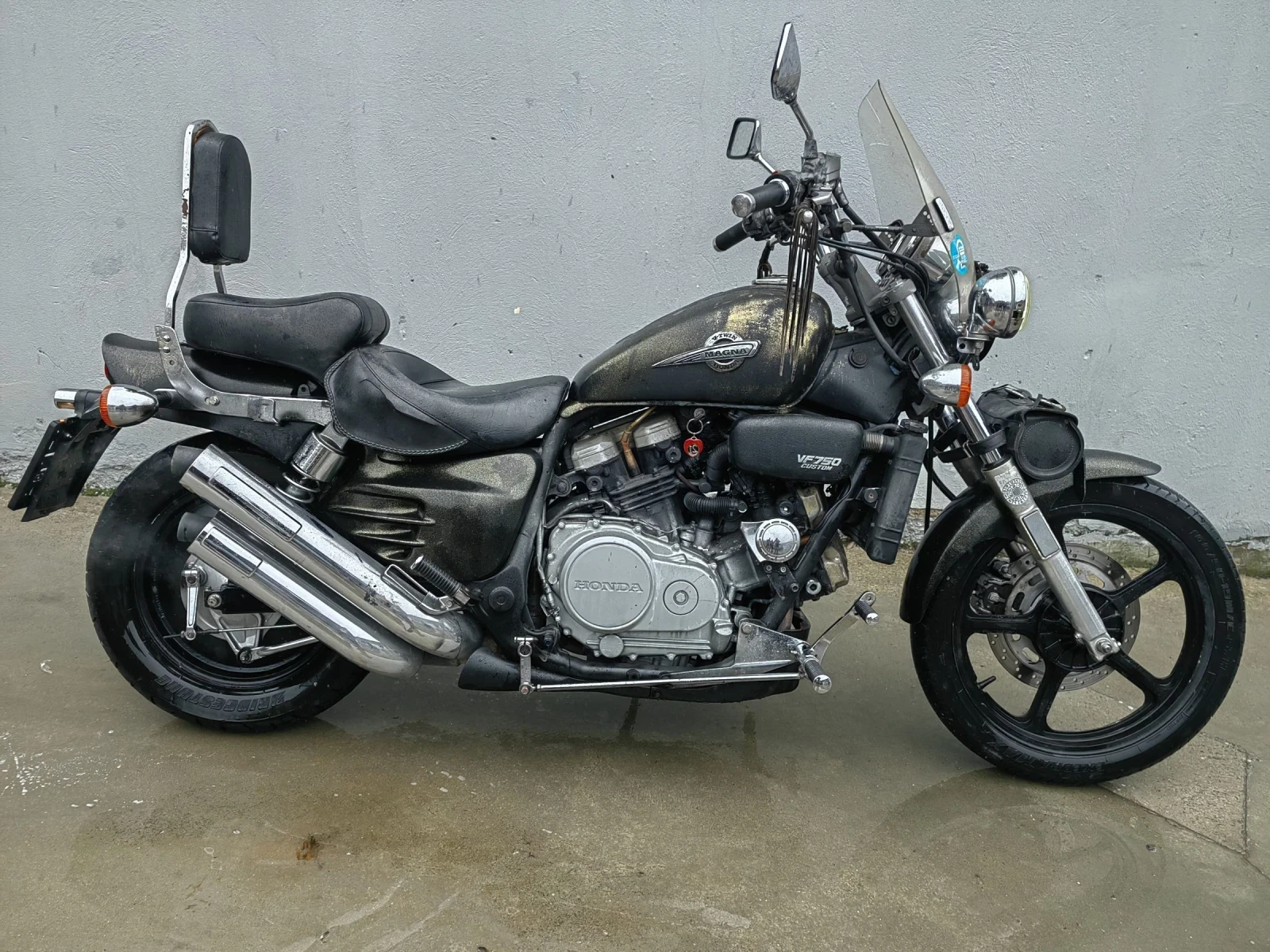 Honda Magna VF750 Super Magma - изображение 4