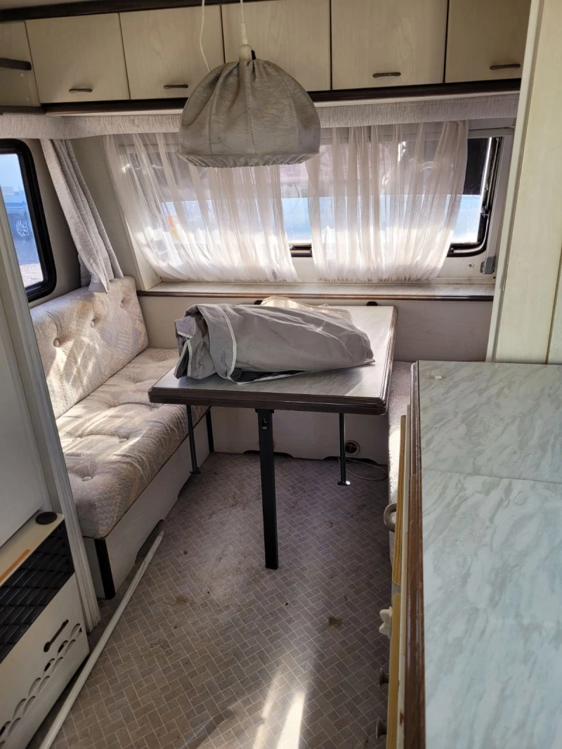 Каравана Hobby WOHNWAGENWERK, снимка 8 - Каравани и кемпери - 52409139