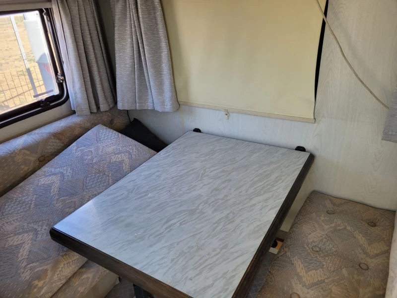 Каравана Hobby WOHNWAGENWERK, снимка 9 - Каравани и кемпери - 52409139