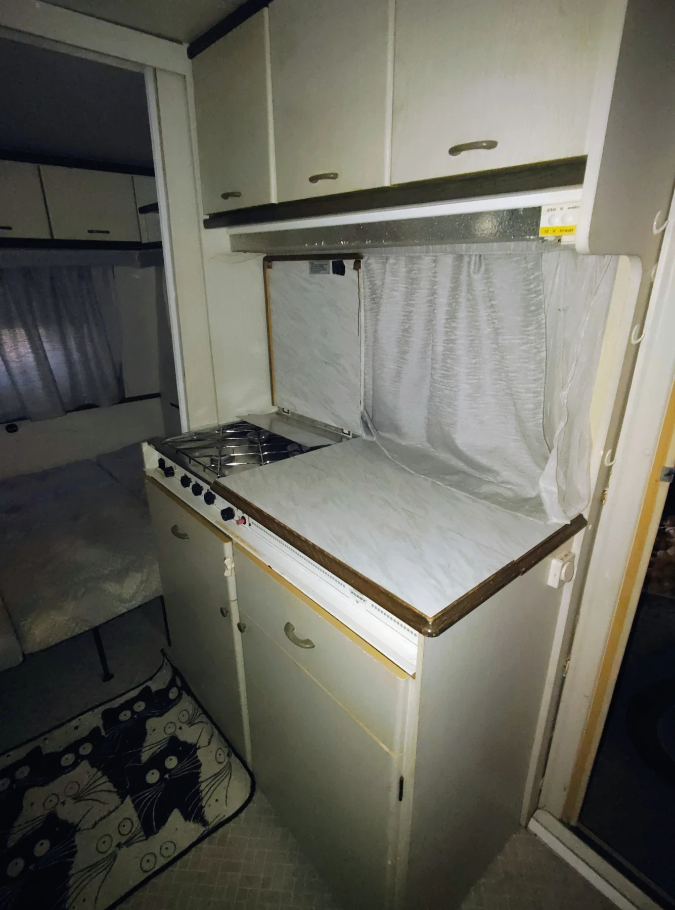  Hobby WOHNWAGENWERK | Mobile.bg   14