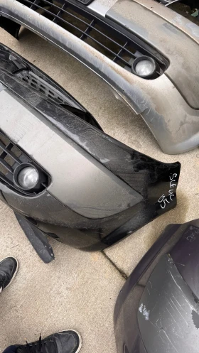 Предна Броня за Renault Scenic 2005, снимка 2