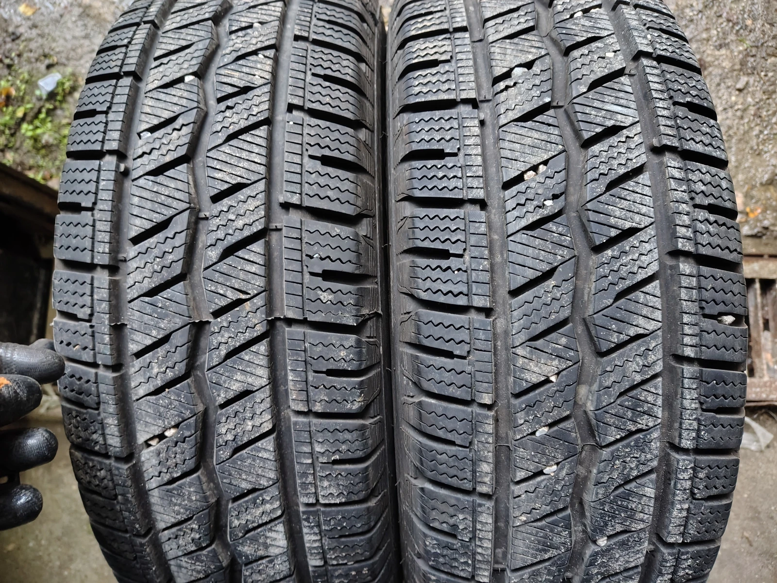 ���� 215/65R16 | Mobile.bg � ����������� 1