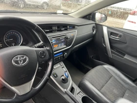 Toyota Auris 1.8 HYBRID, снимка 11