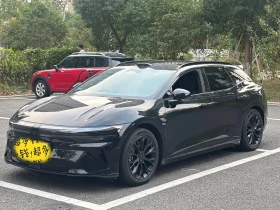 ������ Zeekr 7 GT