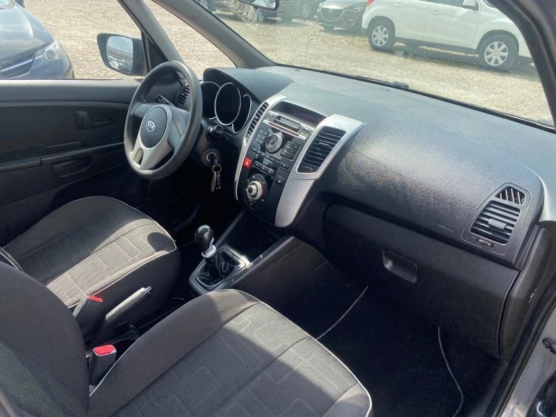 Kia Venga 1.4, снимка 14 - Автомобили и джипове - 40817448