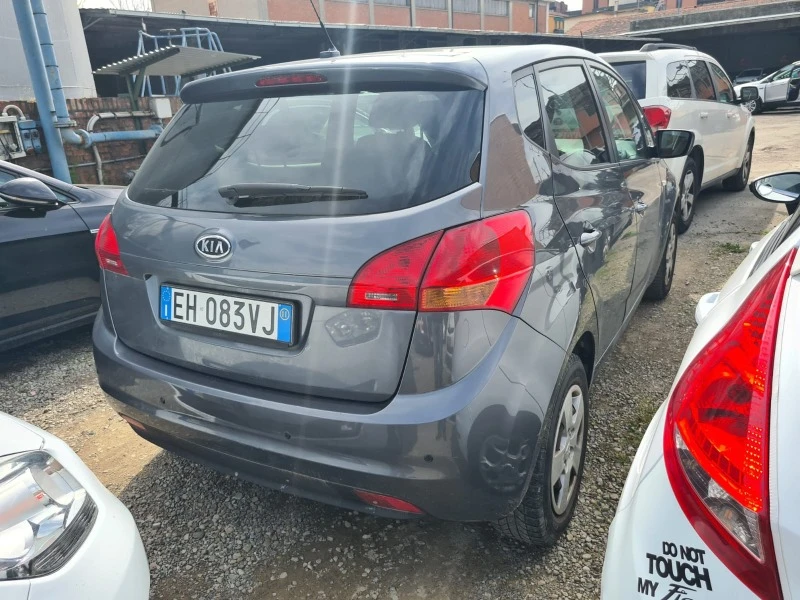 Kia Venga 1.4, снимка 17 - Автомобили и джипове - 40817448