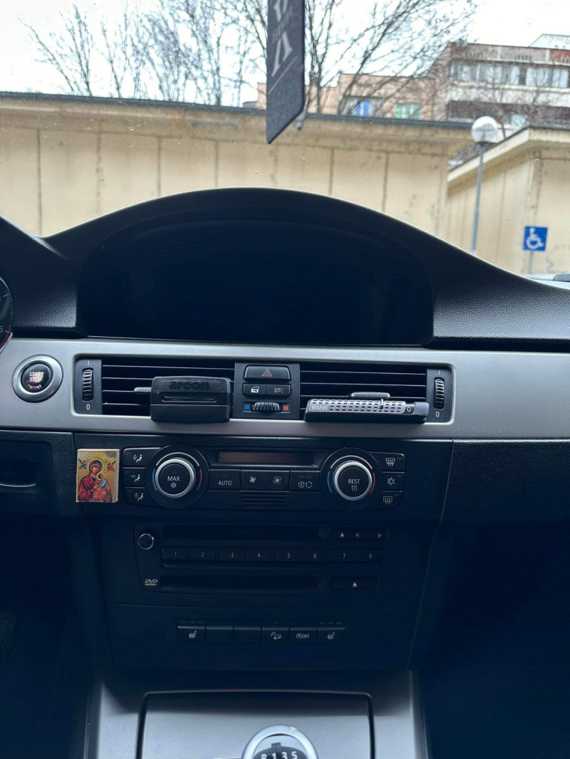 BMW 320 Бмв е91, снимка 5 - Автомобили и джипове - 45582379