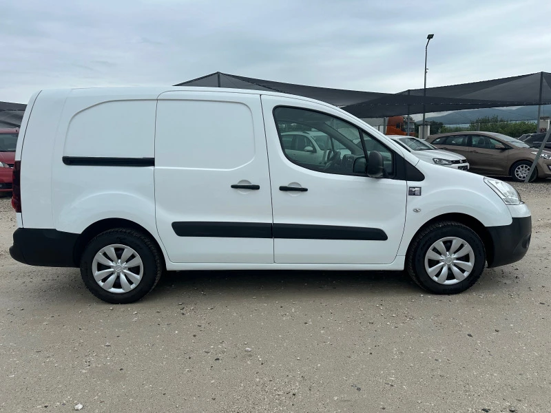 Citroen Berlingo 1.6/90кс ЕВРО5 МАКСИ 132000км Сервизни документи , снимка 8 - Автомобили и джипове - 45806955