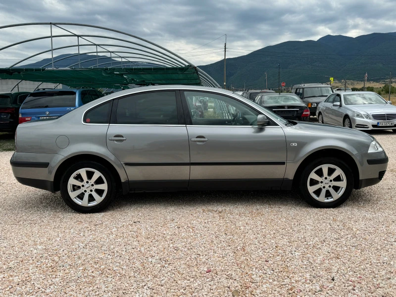 VW Passat 1.6i Климатроник, Подгрев, Люк, снимка 6 - Автомобили и джипове - 46471517