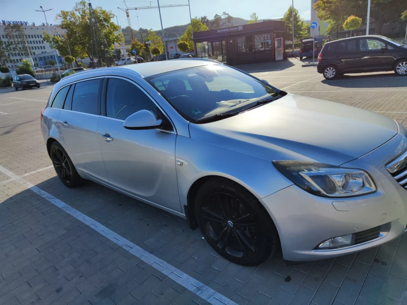 Opel Insignia 2.0 CDTI 160 PS (118 kW), снимка 2 - Автомобили и джипове - 47221275