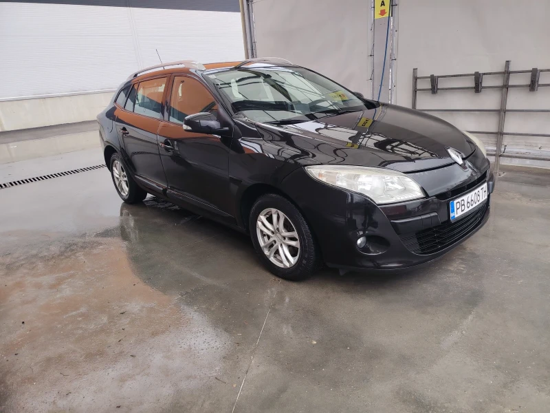 Renault Megane 1.6, снимка 2 - Автомобили и джипове - 49154307