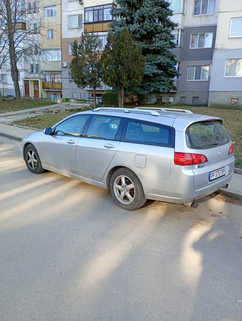 Honda Accord, снимка 2 - Автомобили и джипове - 49419141