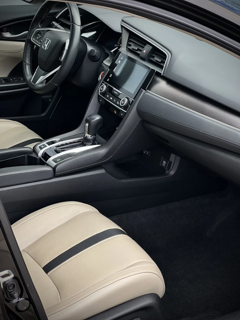 Honda Civic TOURING, снимка 7 - Автомобили и джипове - 50746336