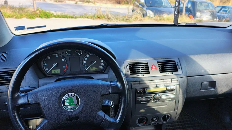 Skoda Fabia 1.9 TDI, снимка 11 - Автомобили и джипове - 51883994