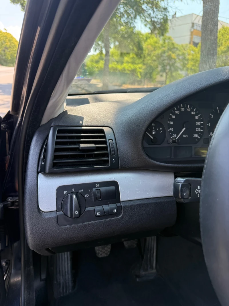 BMW 318, снимка 9 - Автомобили и джипове - 52511367