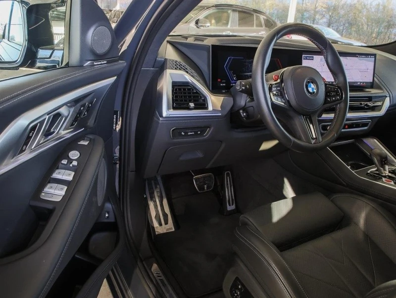 BMW XM 4.4 V8/PLUG-IN HYBRID/H&K/CARBON/SHADOW/360/, снимка 7 - Автомобили и джипове - 52551715