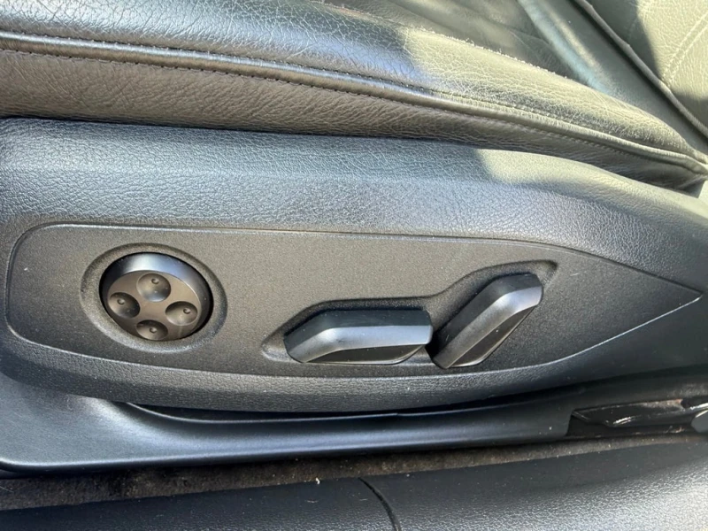 Audi A4 * PROGRESSIV QUATTRO AWD NAVI SUNROOF R.CAM! * CAR, снимка 17 - Автомобили и джипове - 52804056