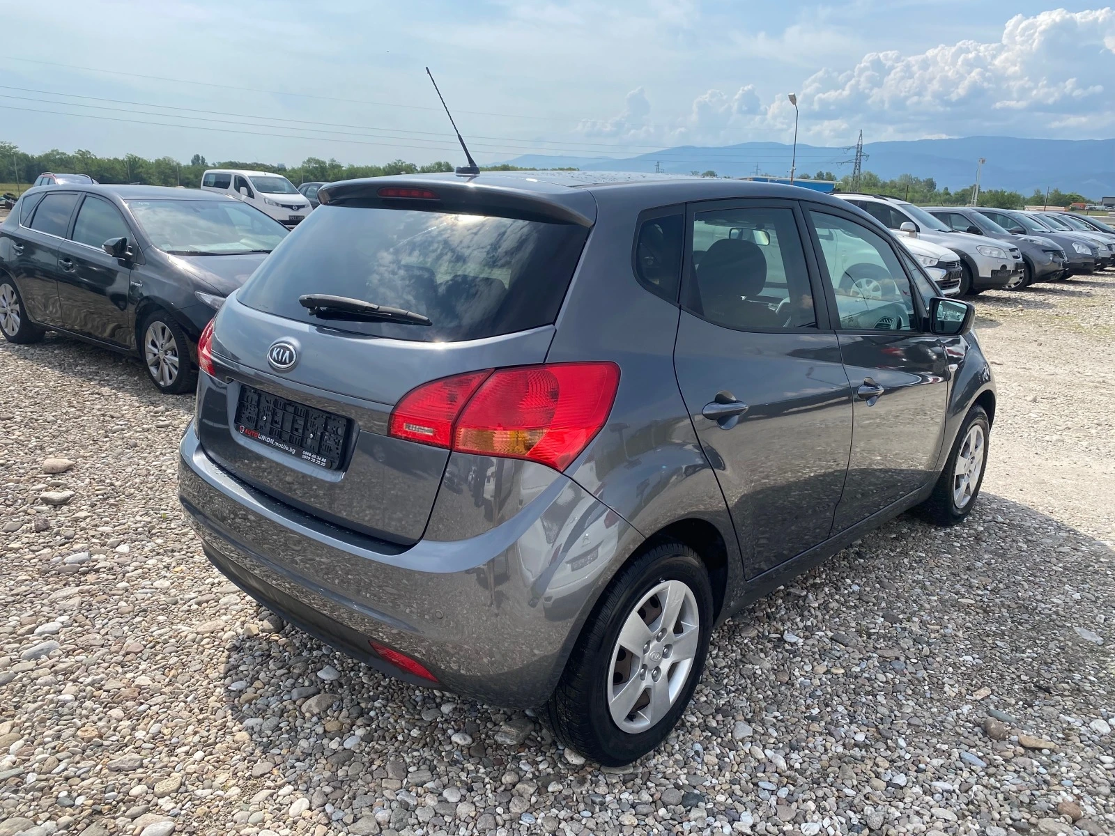 Kia Venga 1.4 - изображение 5