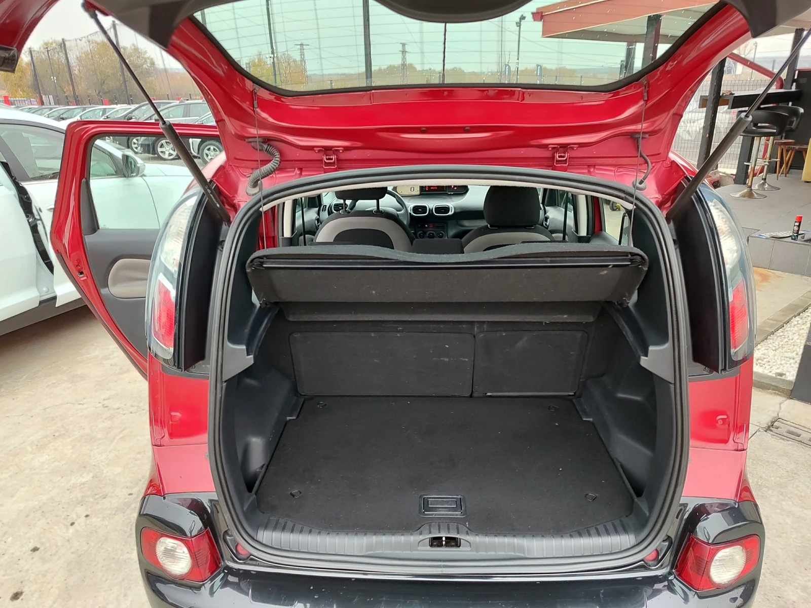 Citroen C3 Picasso 1.4i 95k.c Euro4 - изображение 10