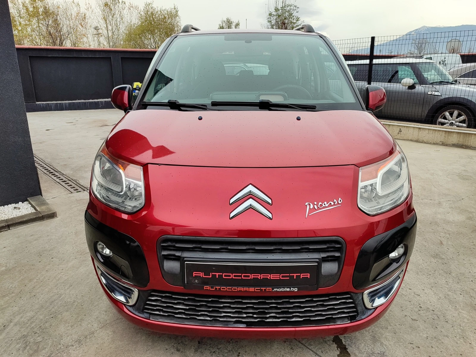 Citroen C3 Picasso 1.4i 95k.c Euro4 - изображение 2