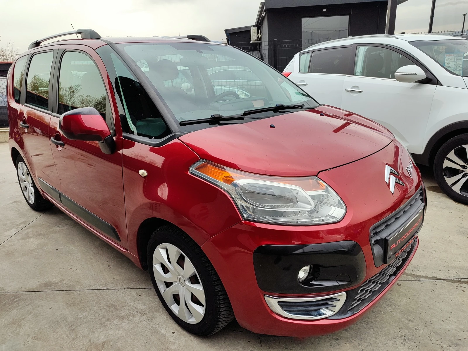 Citroen C3 Picasso 1.4i 95k.c Euro4 - изображение 3