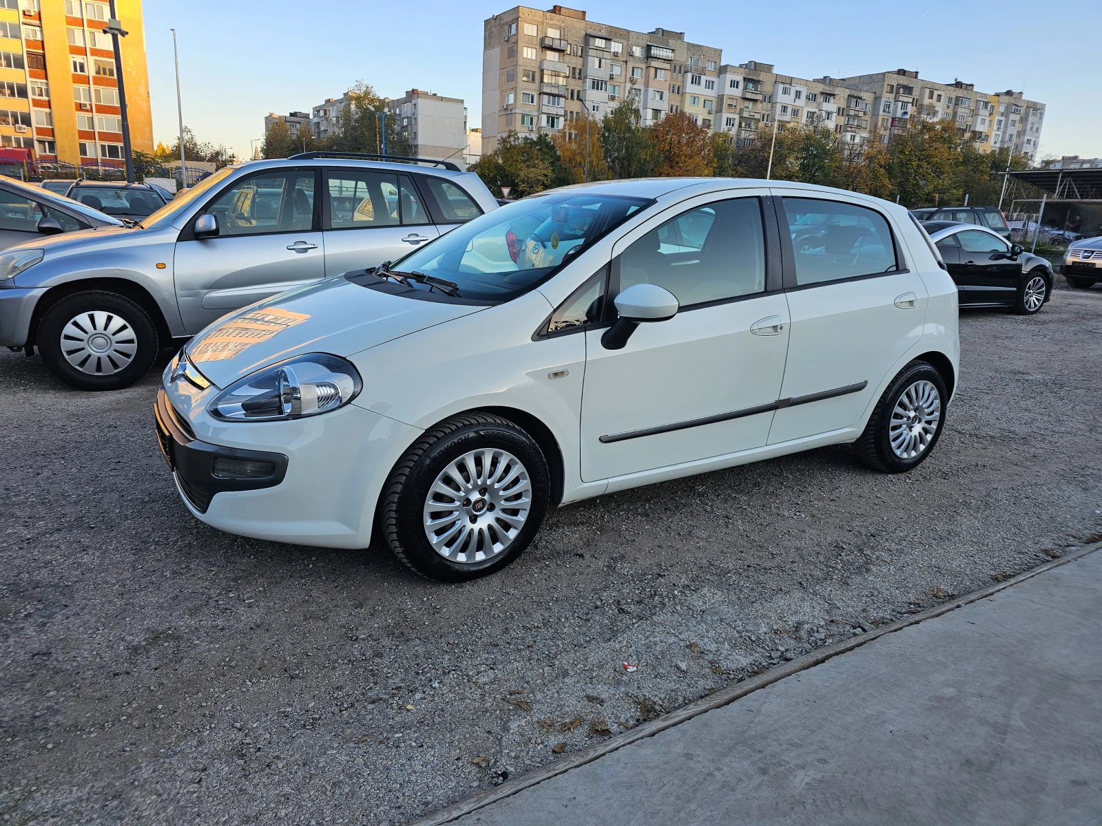 Fiat Punto 1.3 MultiJet-EVO - изображение 3