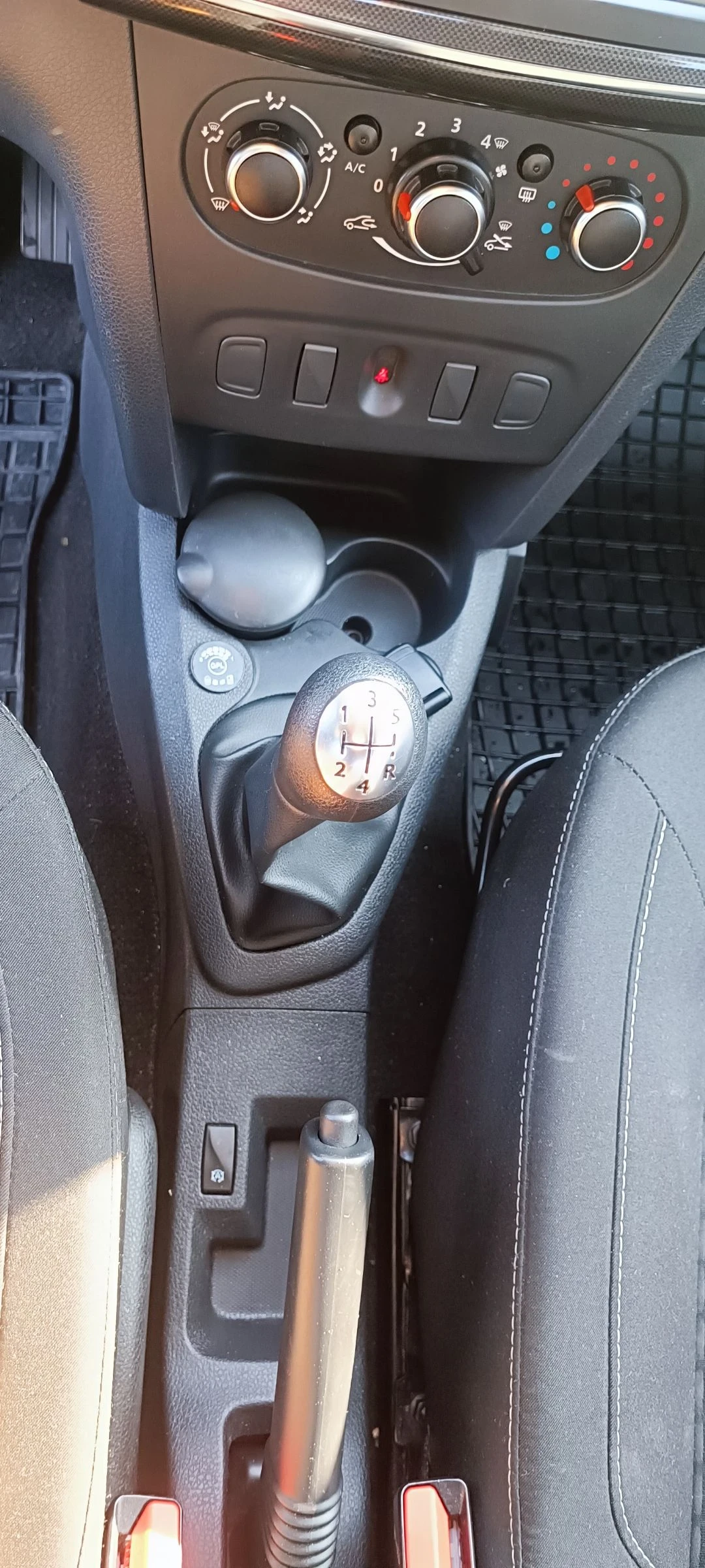 Dacia Sandero 0.9tce lpg | Mobile.bg   11