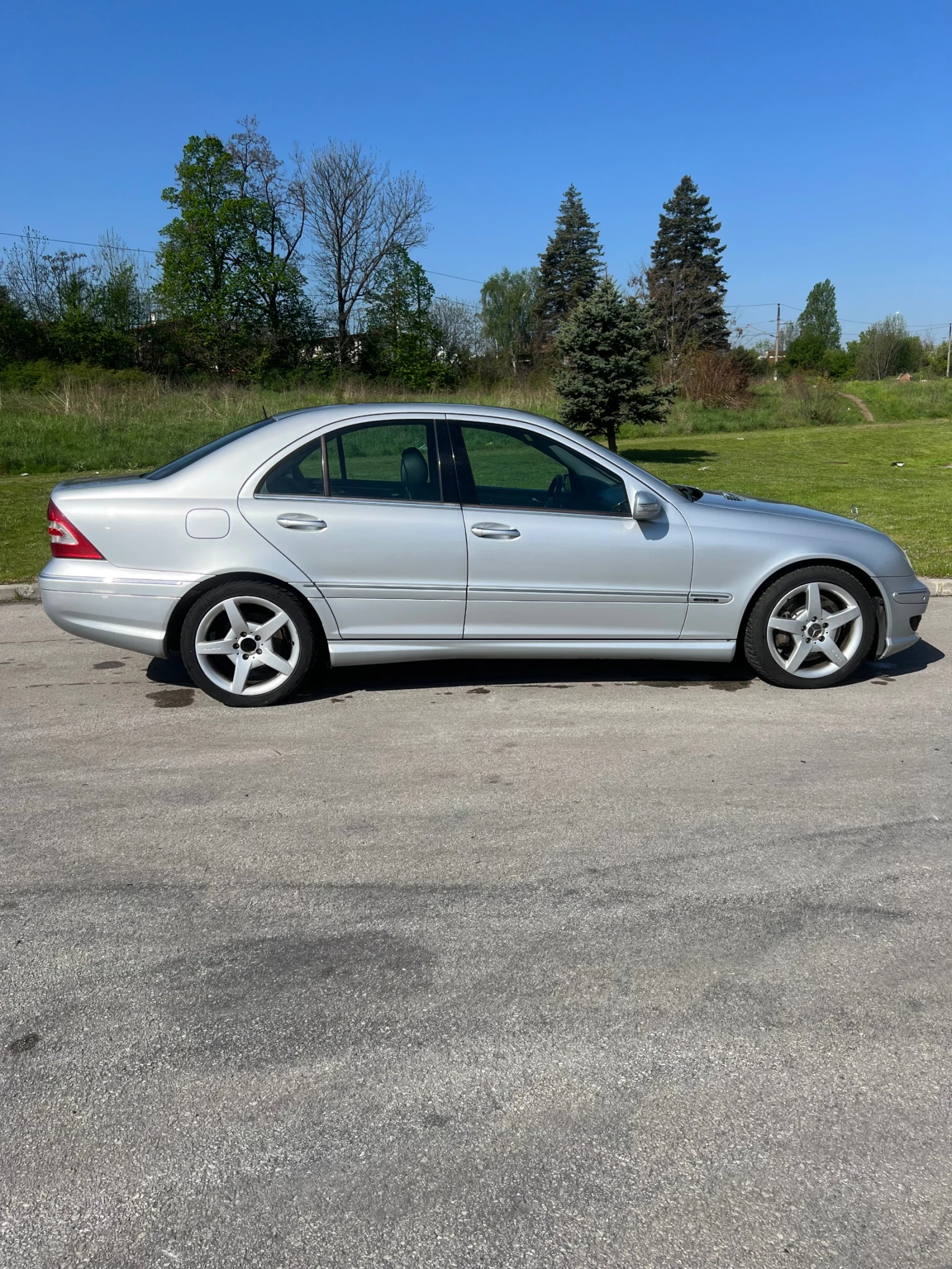 Mercedes-Benz C 320  - изображение 8