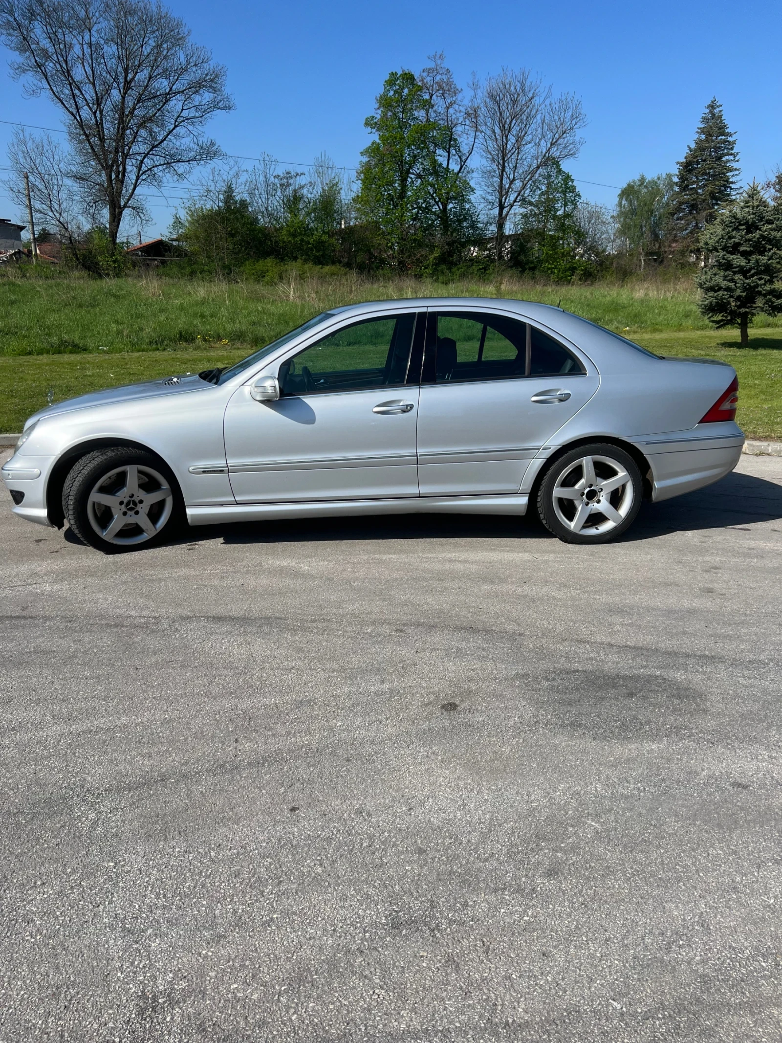 Mercedes-Benz C 320  - изображение 3