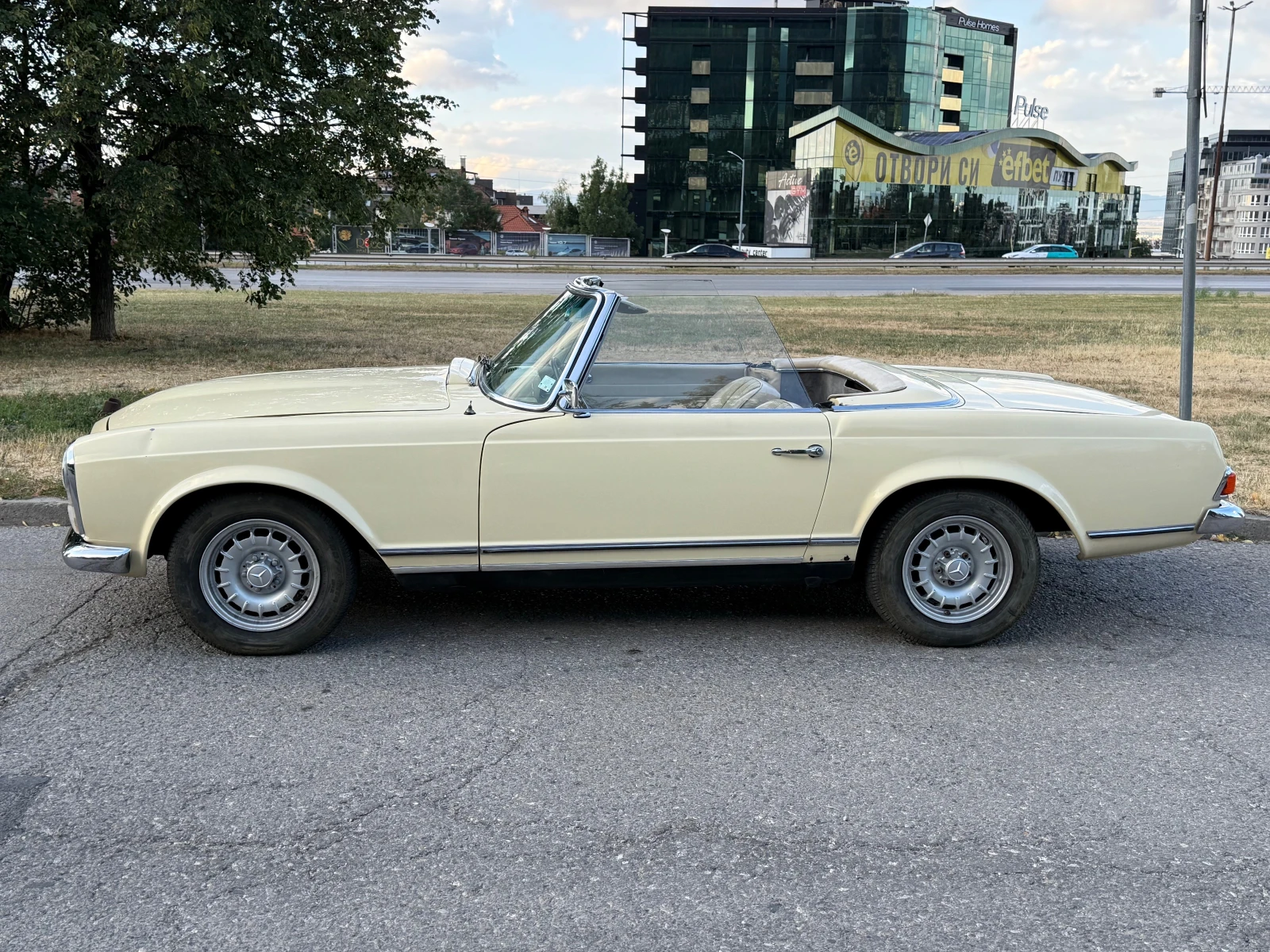 Mercedes-Benz SL 230 SL Pagoda - изображение 6