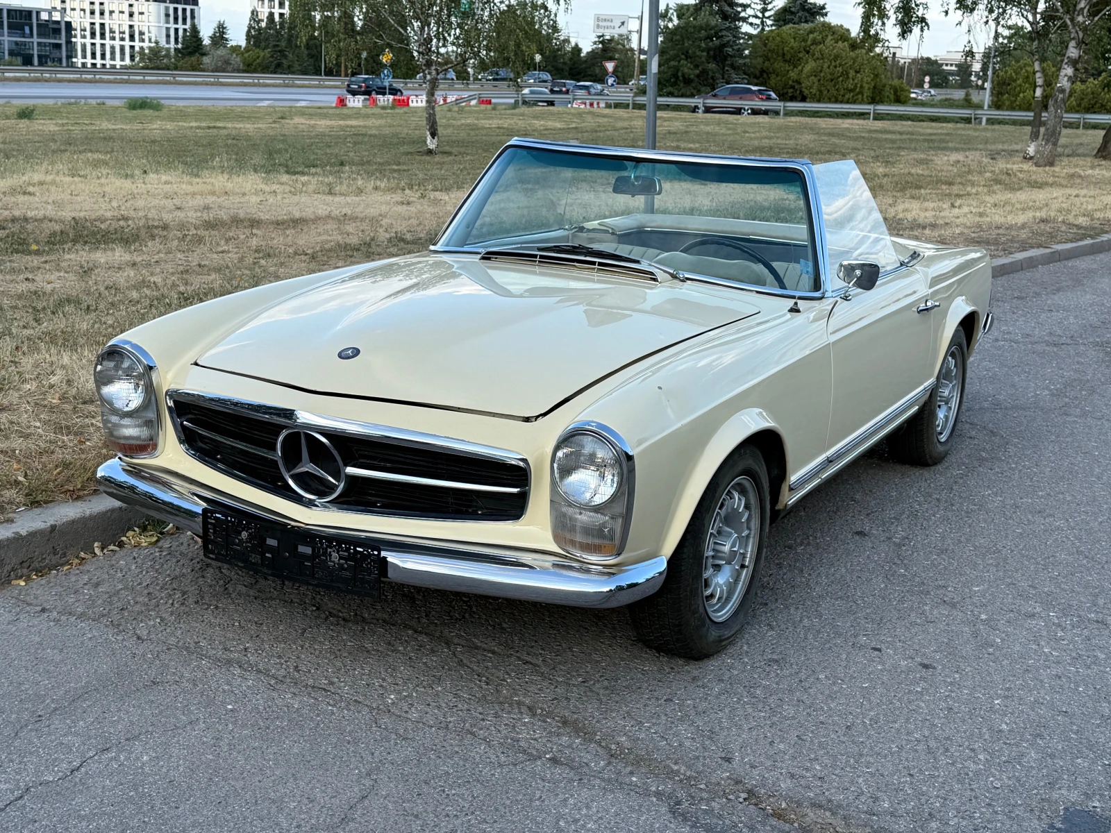 Mercedes-Benz SL 230 SL Pagoda - изображение 2