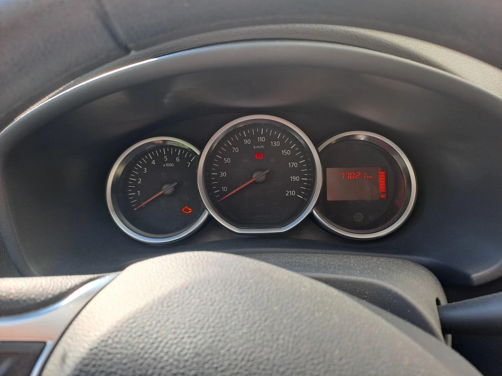 Dacia Sandero 1.5 DCI 75к.с. - изображение 5