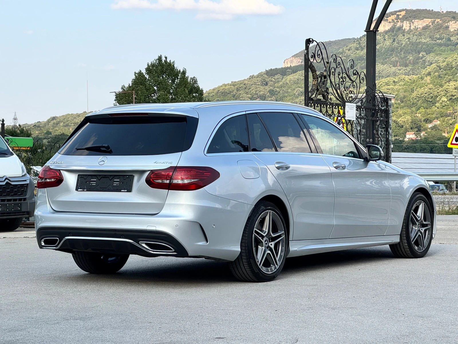 Mercedes-Benz C 220 4Matic DIGITAL AMG - изображение 4