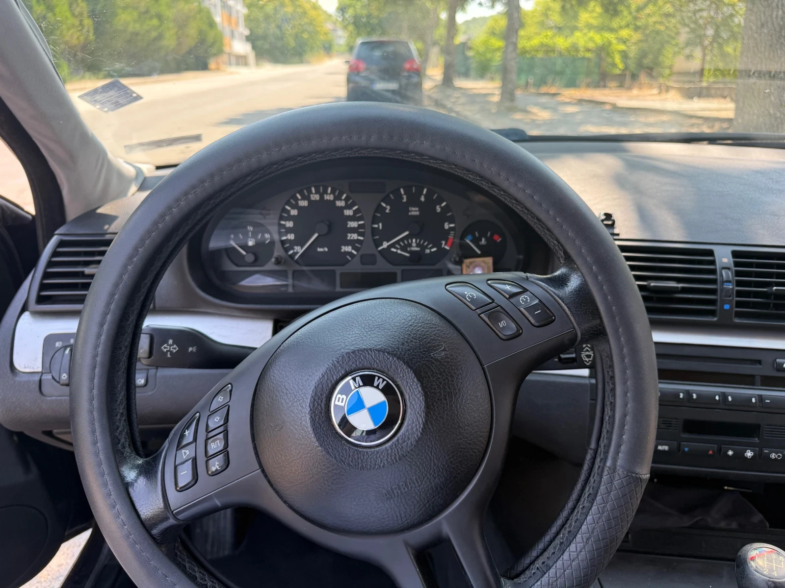 BMW 318  - изображение 8