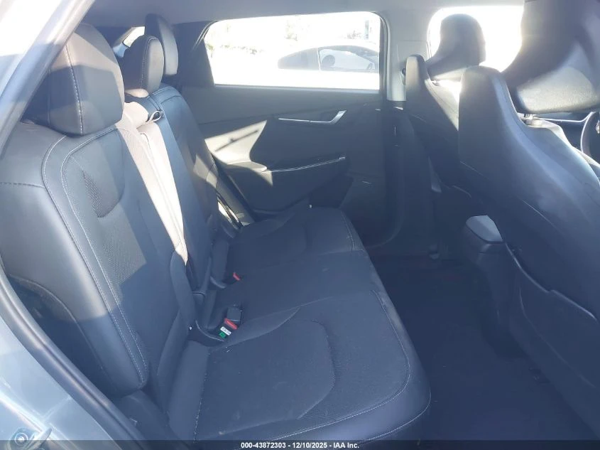 Kia EV6 U   U 4X2 Drive | Mobile.bg � ����������� 14