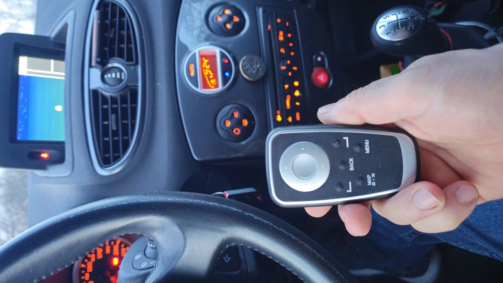 Renault Clio 1.2i 16V 100 000KM ��������� | Mobile.bg � ����������� 10