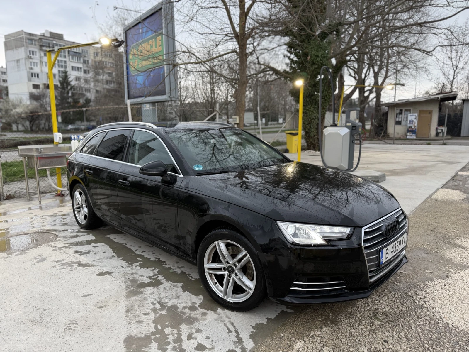 Audi A4 Avant, снимка 5 - Автомобили и джипове - 54030115