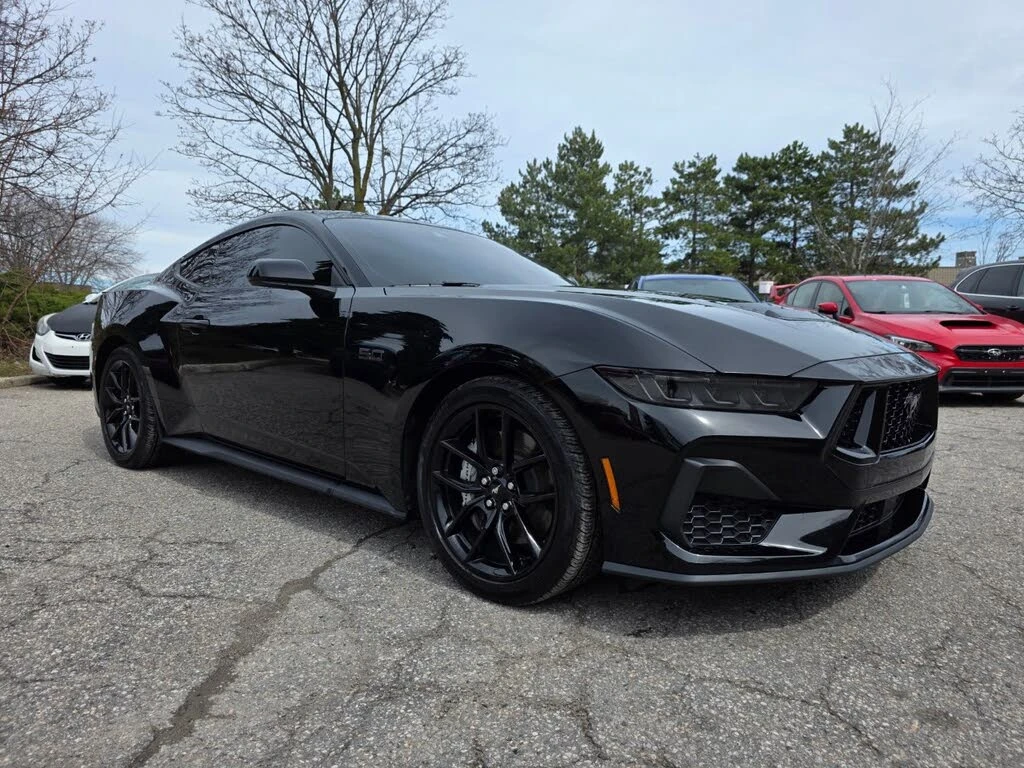 Ford Mustang GT Premium Fastback RWD