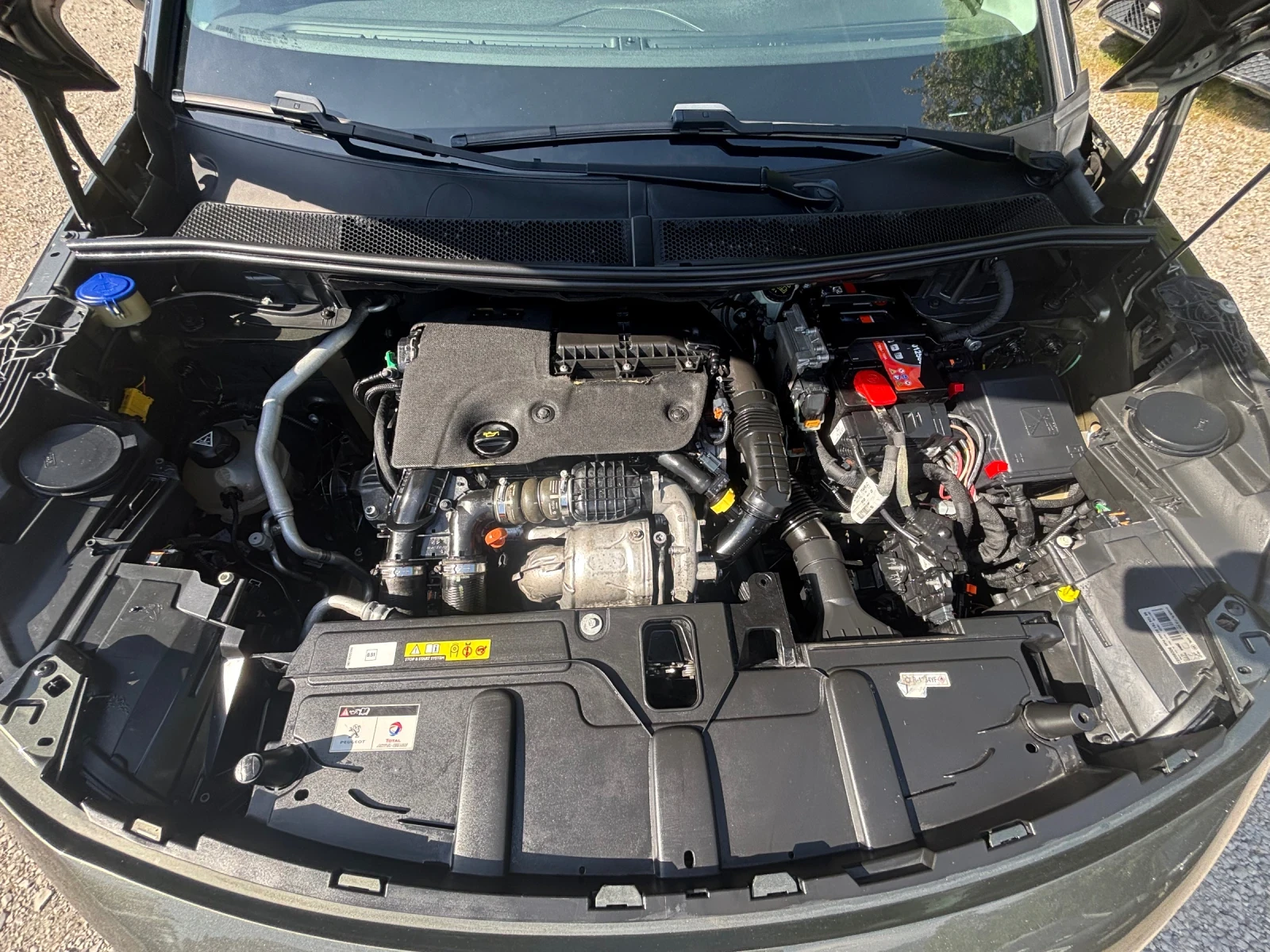 Peugeot 3008 1.6HDI, снимка 17 - Автомобили и джипове - 54740519
