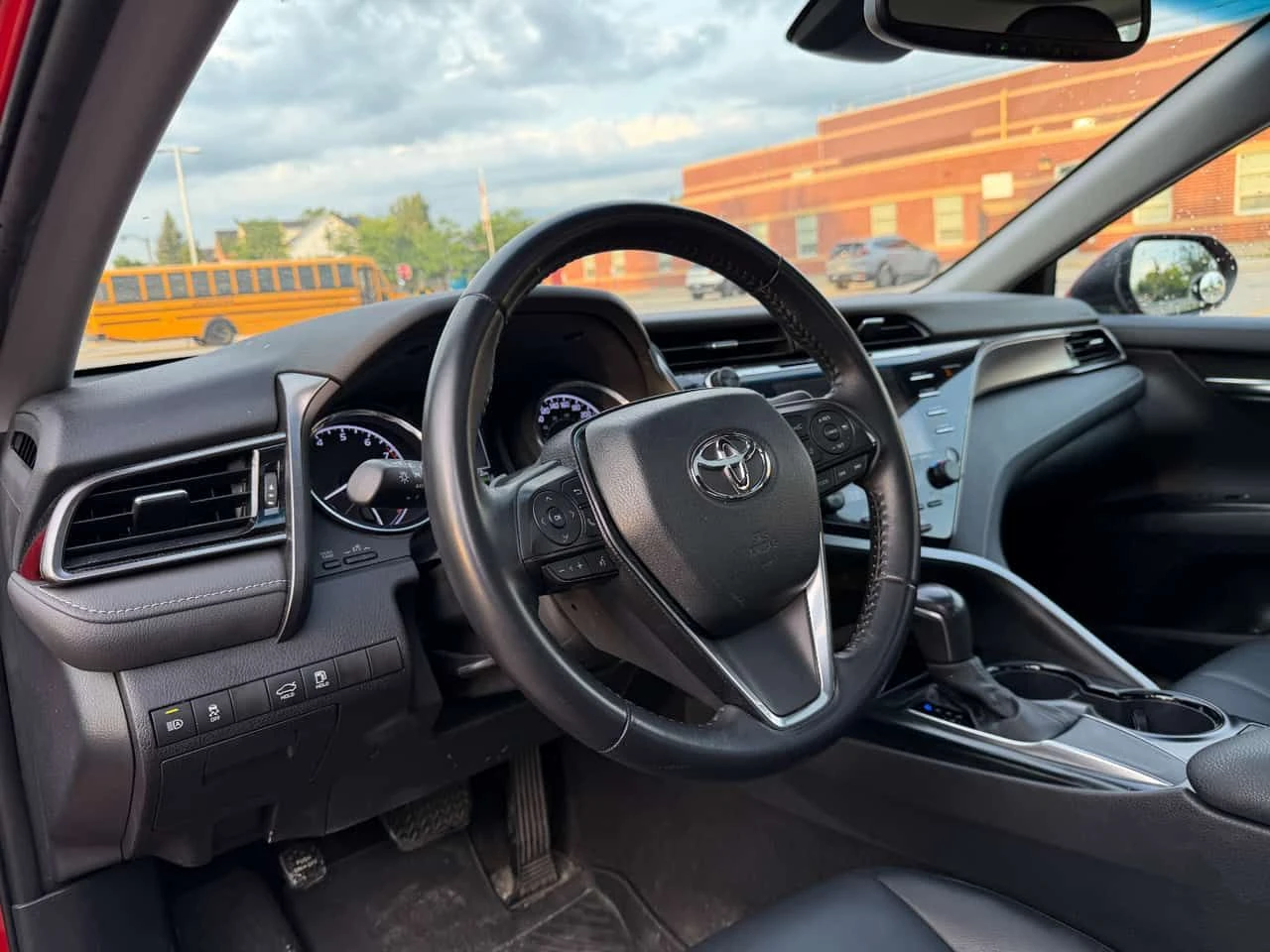 Toyota Camry * SE * CARFAX * ЦЕНА ДО БГ, снимка 9 - Автомобили и джипове - 55086602