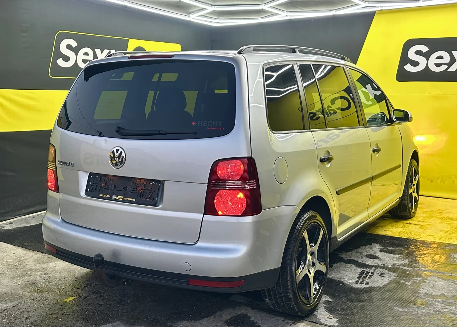 VW Touran Facelift/Germany/7 места, снимка 7 - Автомобили и джипове - 55131328