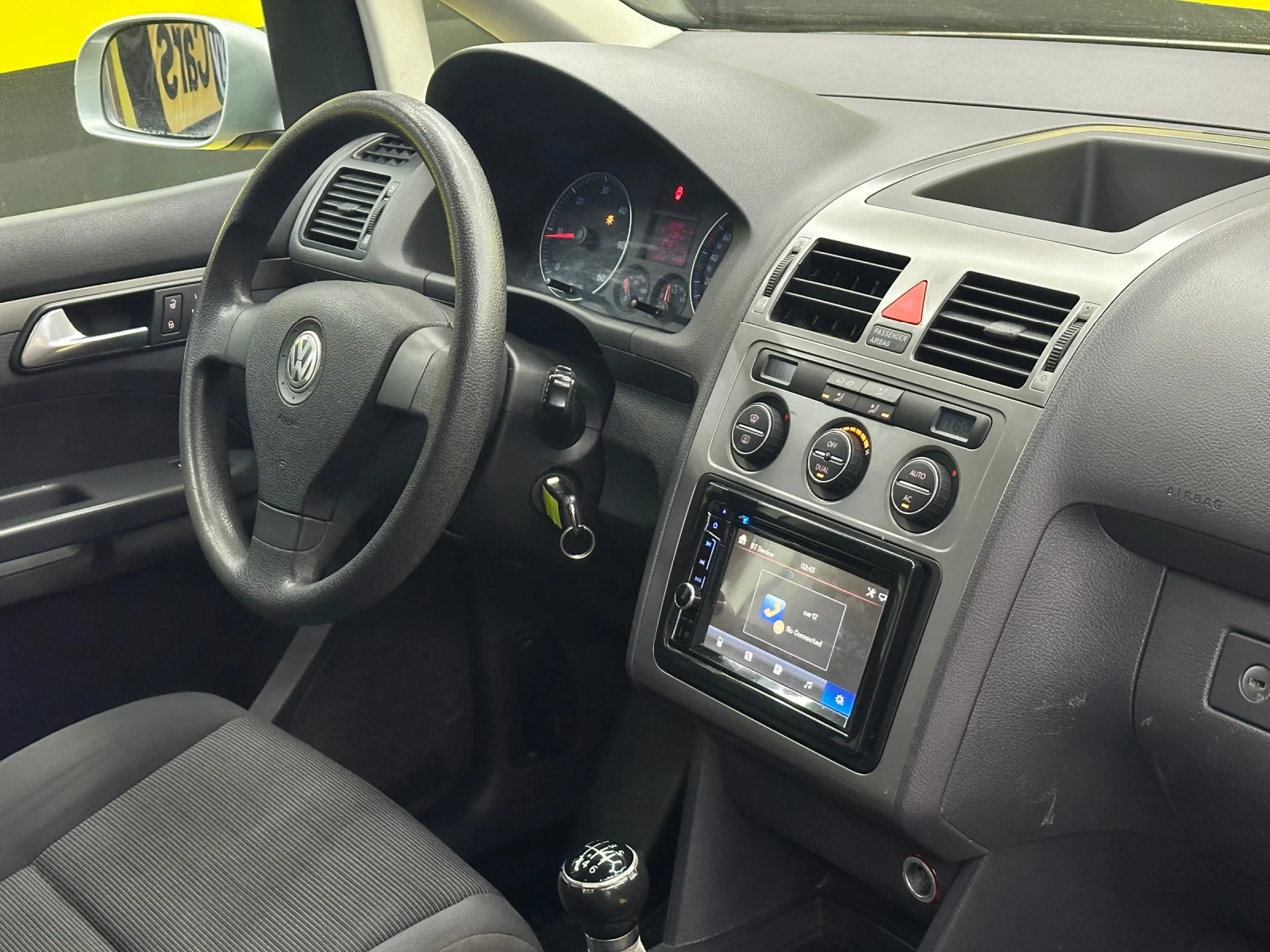 VW Touran Facelift/Germany/7 места, снимка 10 - Автомобили и джипове - 55131328