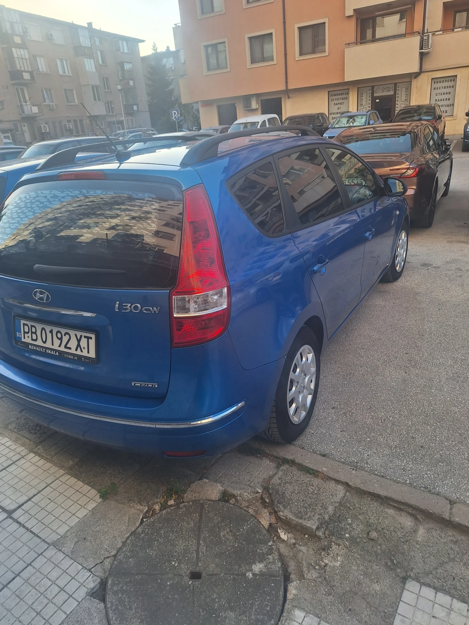 Hyundai I30 1.6CRDI, снимка 8 - Автомобили и джипове - 55357065