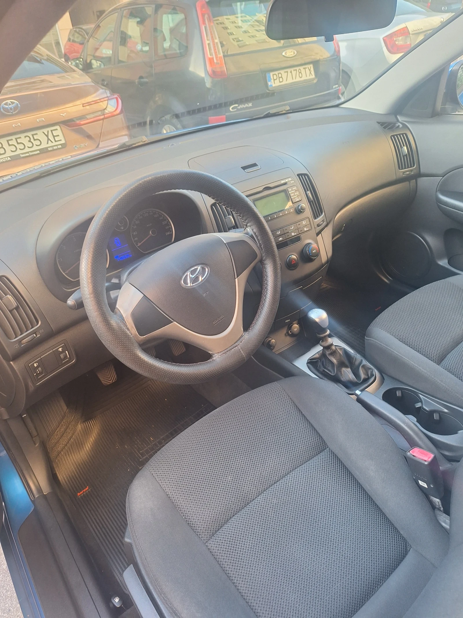 Hyundai I30 1.6CRDI, снимка 12 - Автомобили и джипове - 55357065